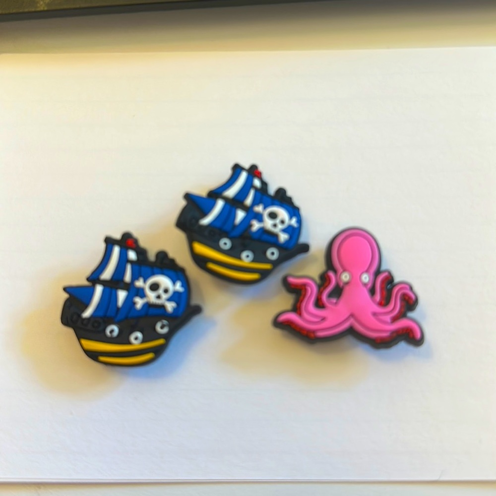 Pirate ship croc charms